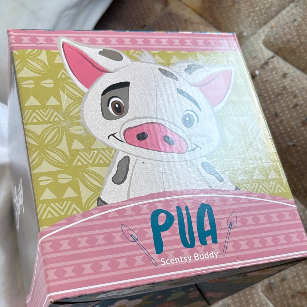 Scentsy Pua Buddy with Pink and White Accents